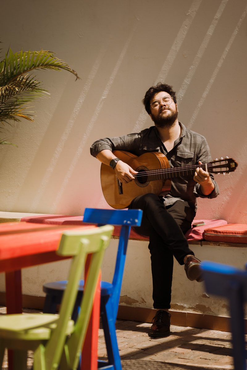 DANIEL CASTILLO: El amor es una fuerza mística que brota en cada uno de los lugares del universo.